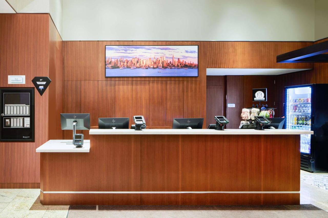 Hilton Garden Inn West 35Th Street Нью-Йорк Екстер'єр фото