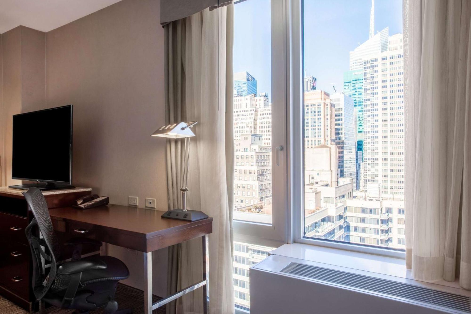 Hilton Garden Inn West 35Th Street Нью-Йорк Екстер'єр фото