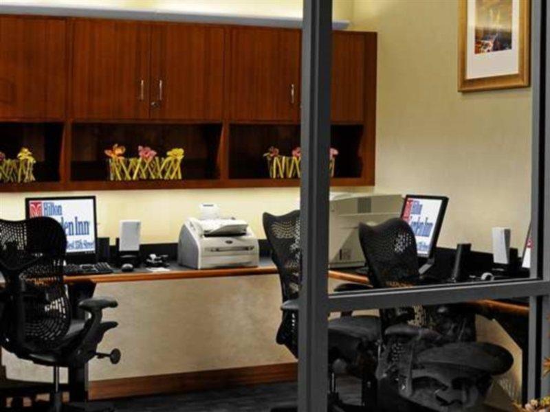Hilton Garden Inn West 35Th Street Нью-Йорк Екстер'єр фото